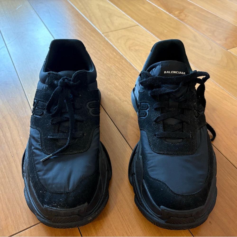 Balenciaga Men's Black Sneakers